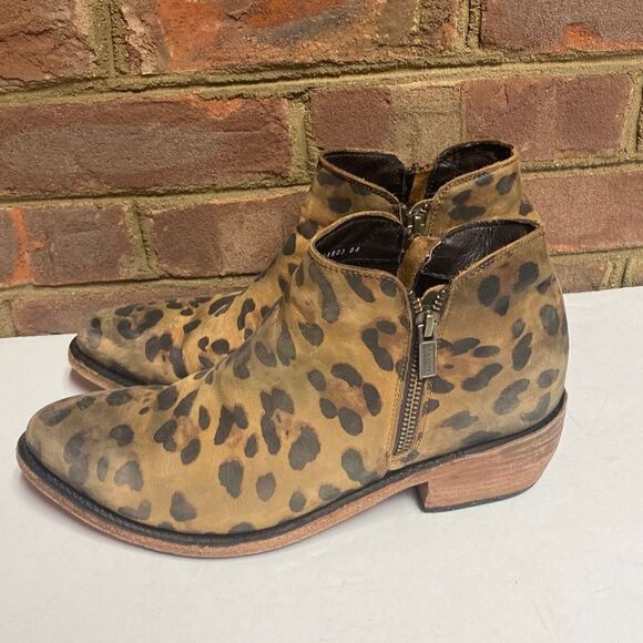 Liberty Black Cheetah Print Leather Bootie Size 9.5 - Picture 3 of 9